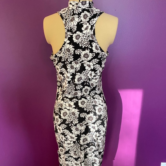 High neck racerback floral print dress with slit - Picture 3 of 4